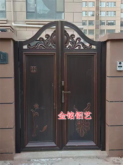 鋁藝大門(mén)安裝