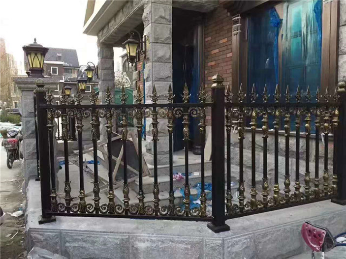 鋁藝圍欄
