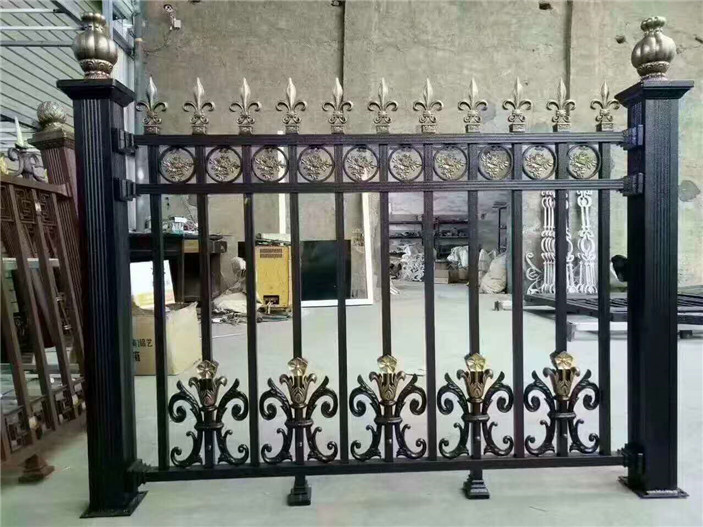 鋁藝圍欄