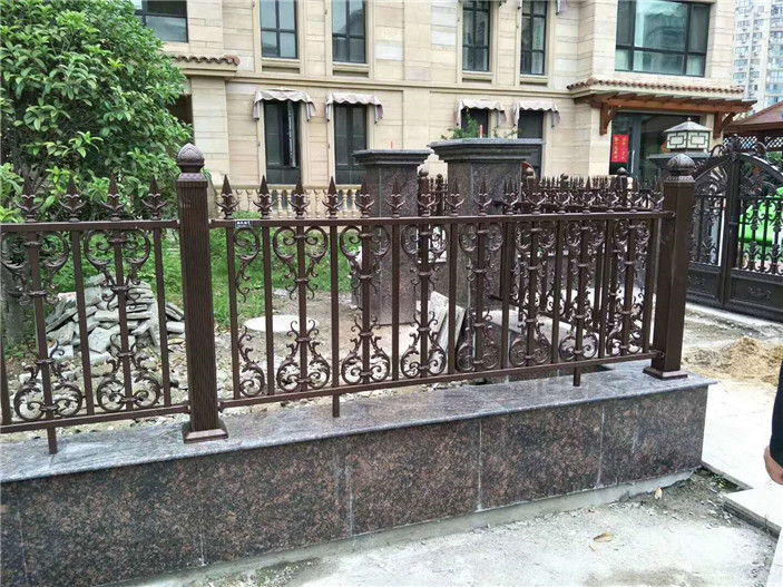 鋁藝圍欄